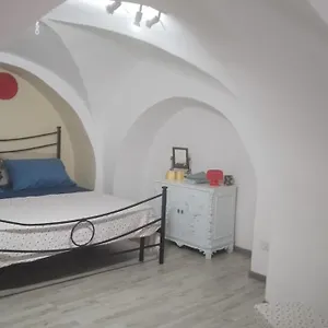 Casa Vacanze Fabiola Aeroporto di Catania Fontana Rossa